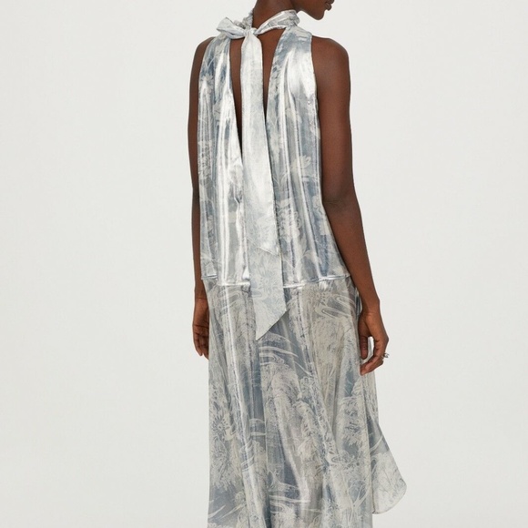 H&M Conscious Exclusive Lyocell & Silk Dress Size Small S - Picture 2 of 3